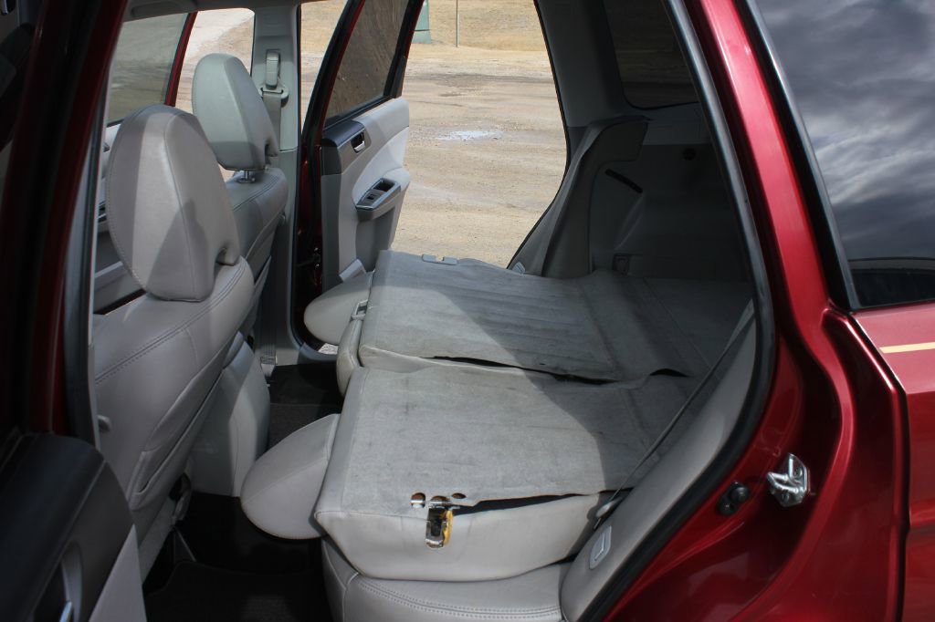 Used 2011 Subaru Forester 2.5XT Touring AWD/4WD image 40