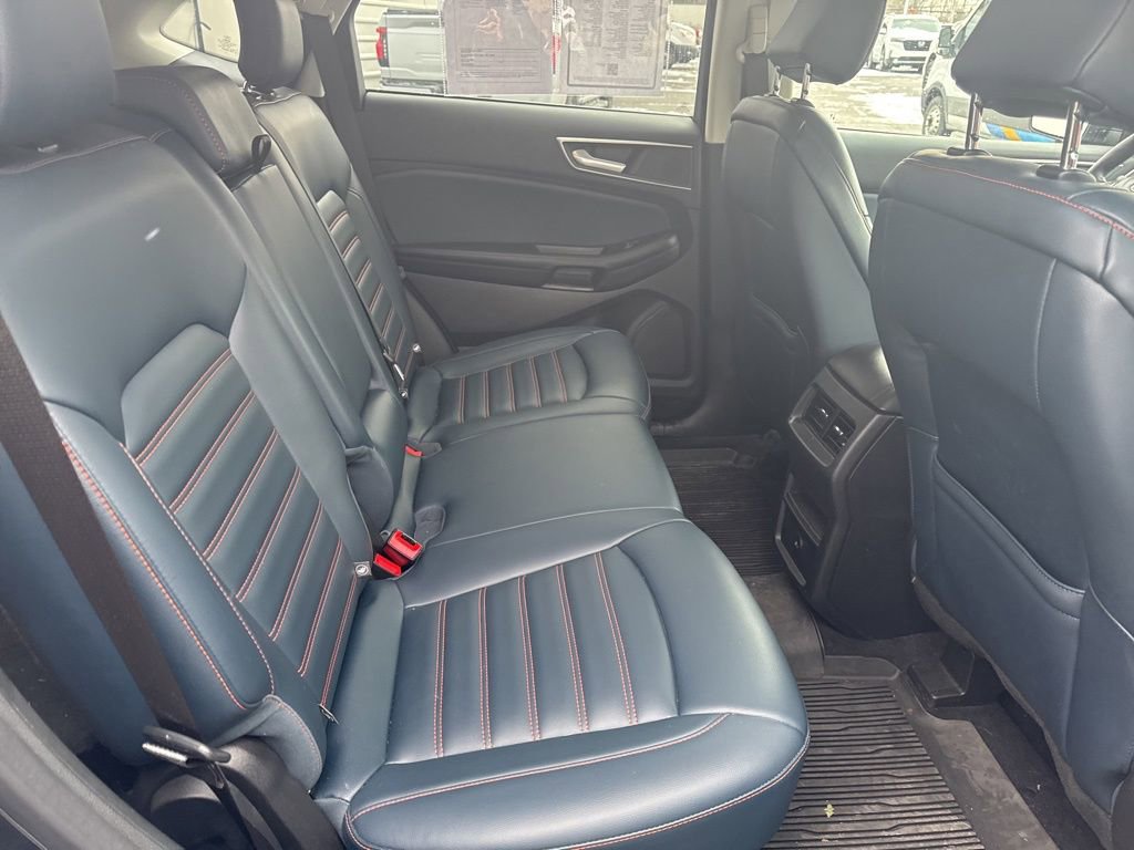 Certified 2022 Ford Edge SEL w/ Sport Appearance Package image 29