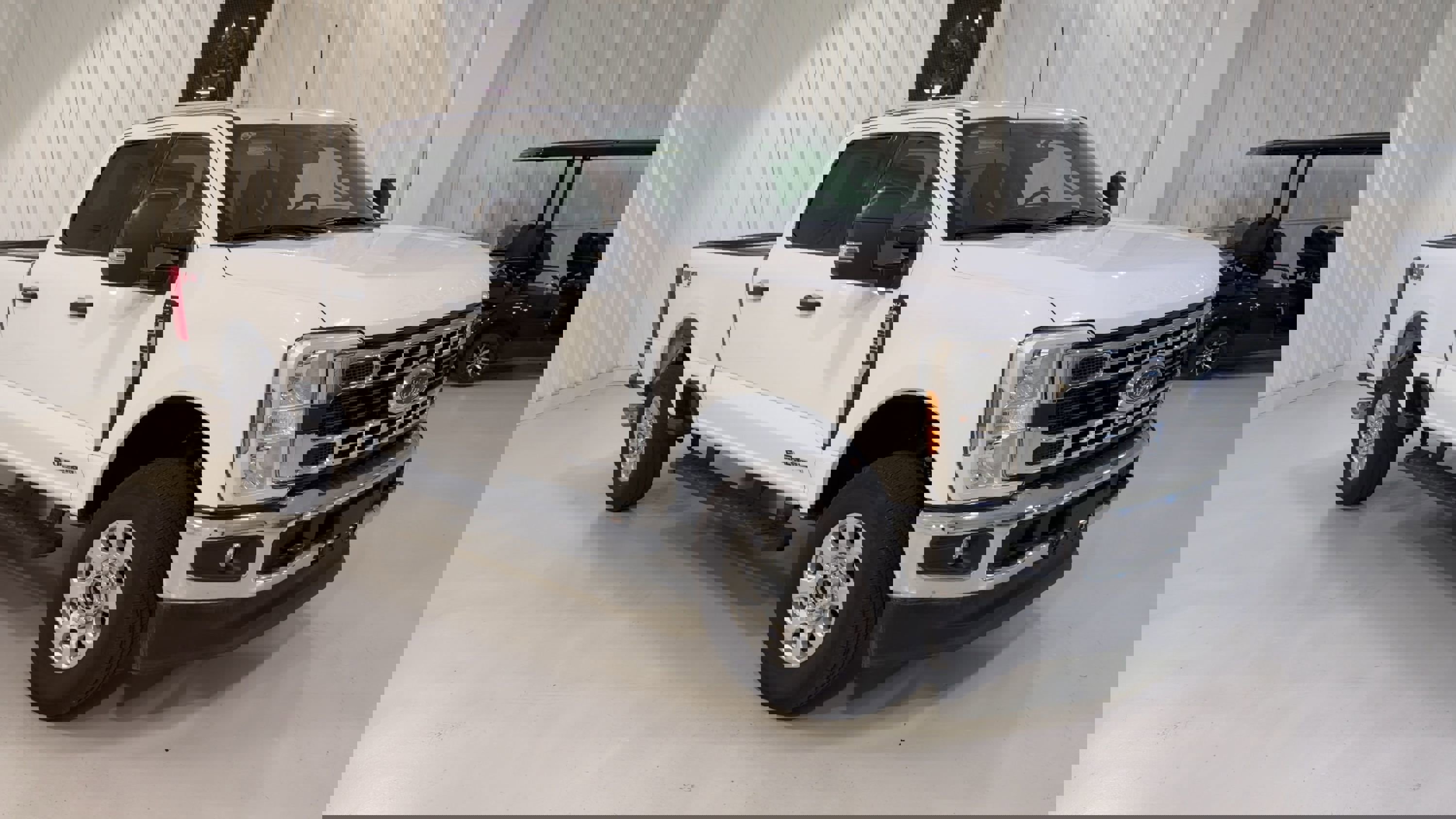Used 2024 Ford F250 XLT w/ FX4 Off-Road Package image 3