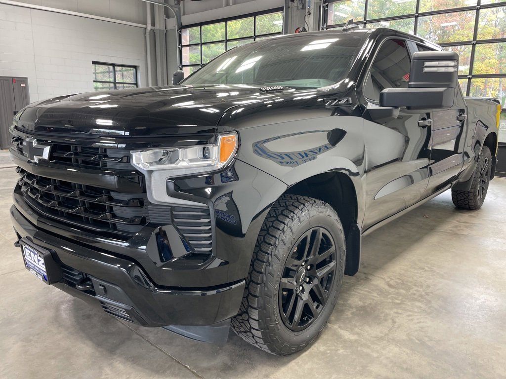 Used 2024 Chevrolet Silverado 1500 RST image 4