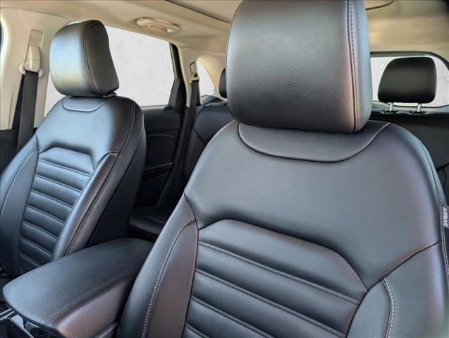 Used 2020 Ford Edge SEL w/ Convenience Package FWD image 18