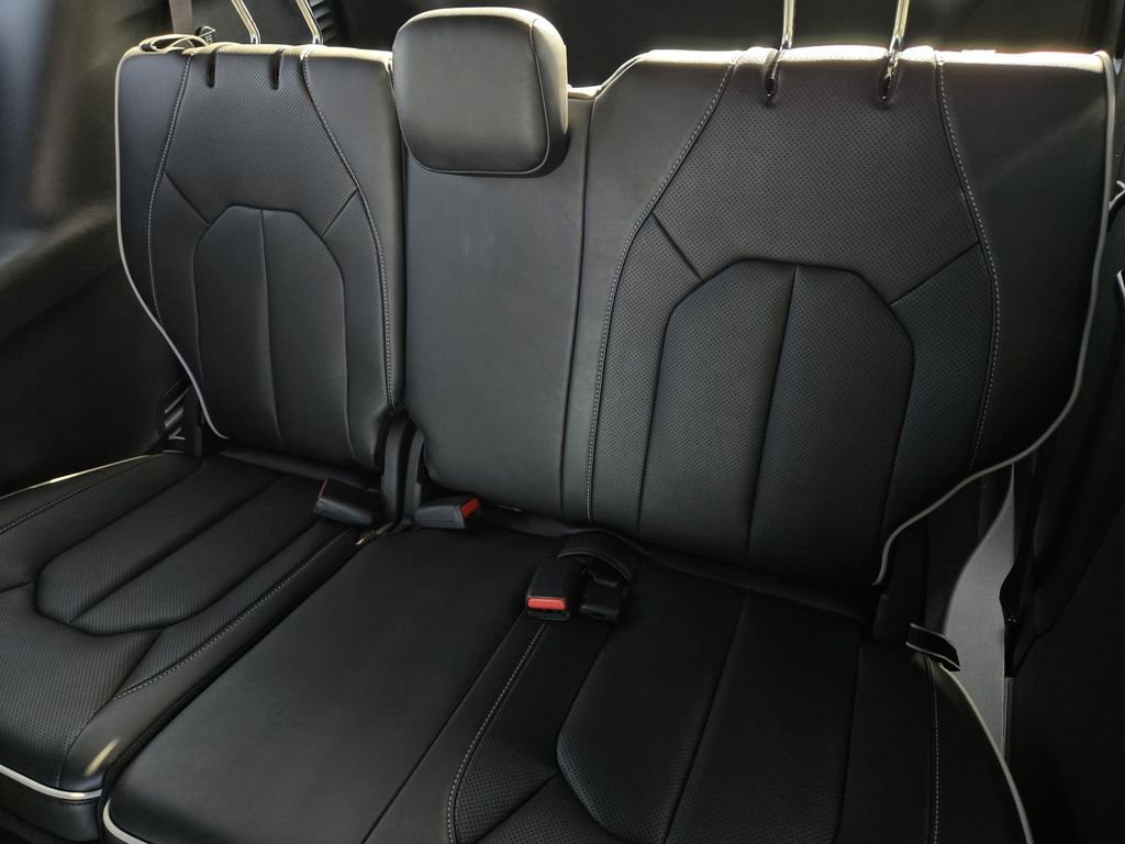 New 2026 Chrysler Pacifica Limited w/ S Appearance Package image 13