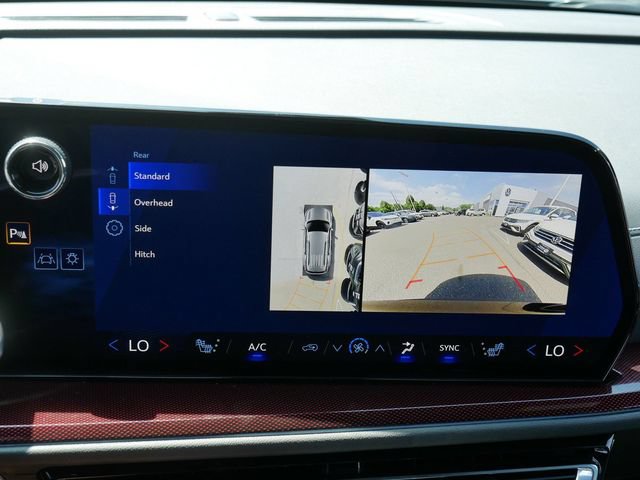 Used 2025 Chevrolet Traverse Z71 w/ Driver Confidence Package AWD/4WD image 30