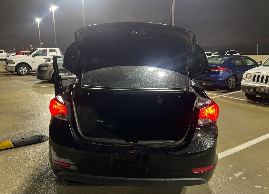 Used 2016 Hyundai Elantra SE w/ Option Group 02 image 18