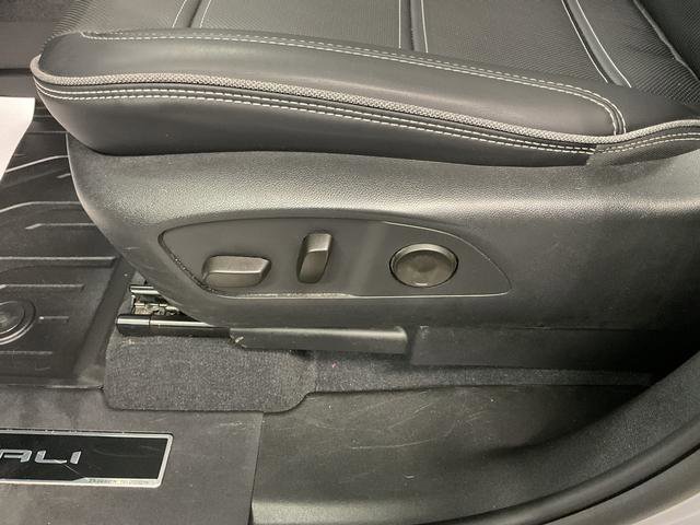 Used 2024 GMC Sierra EV Denali AWD/4WD image 11