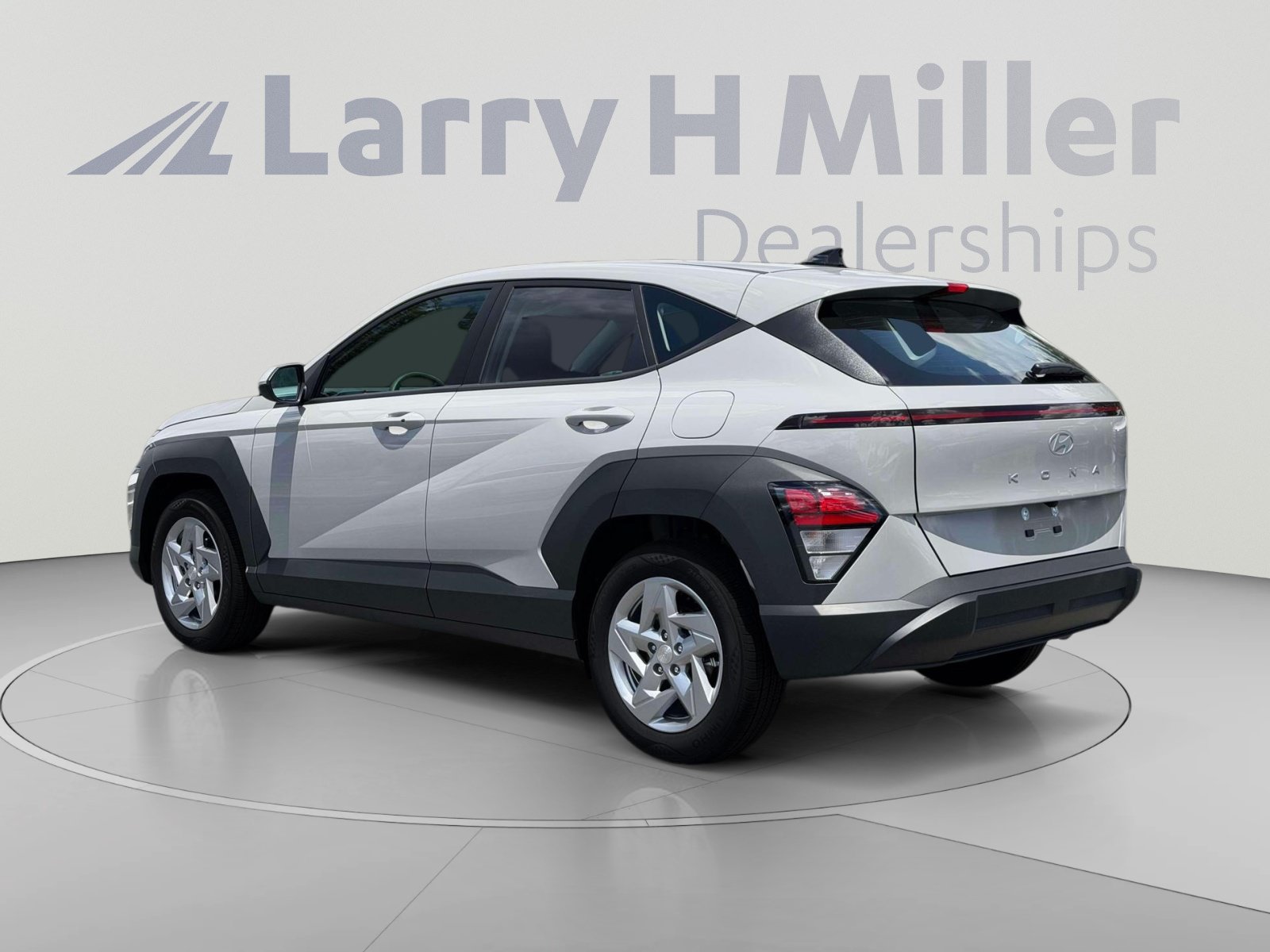 New 2027 Hyundai Kona SE FWD image 4