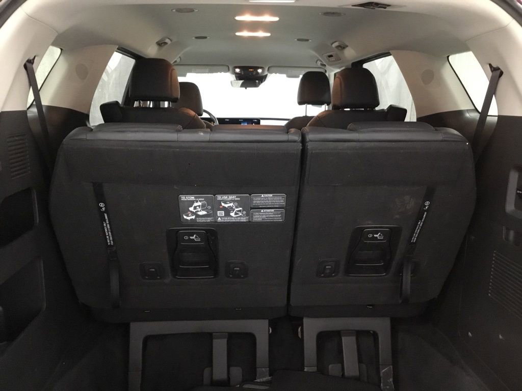Used 2025 Kia Carnival image 15