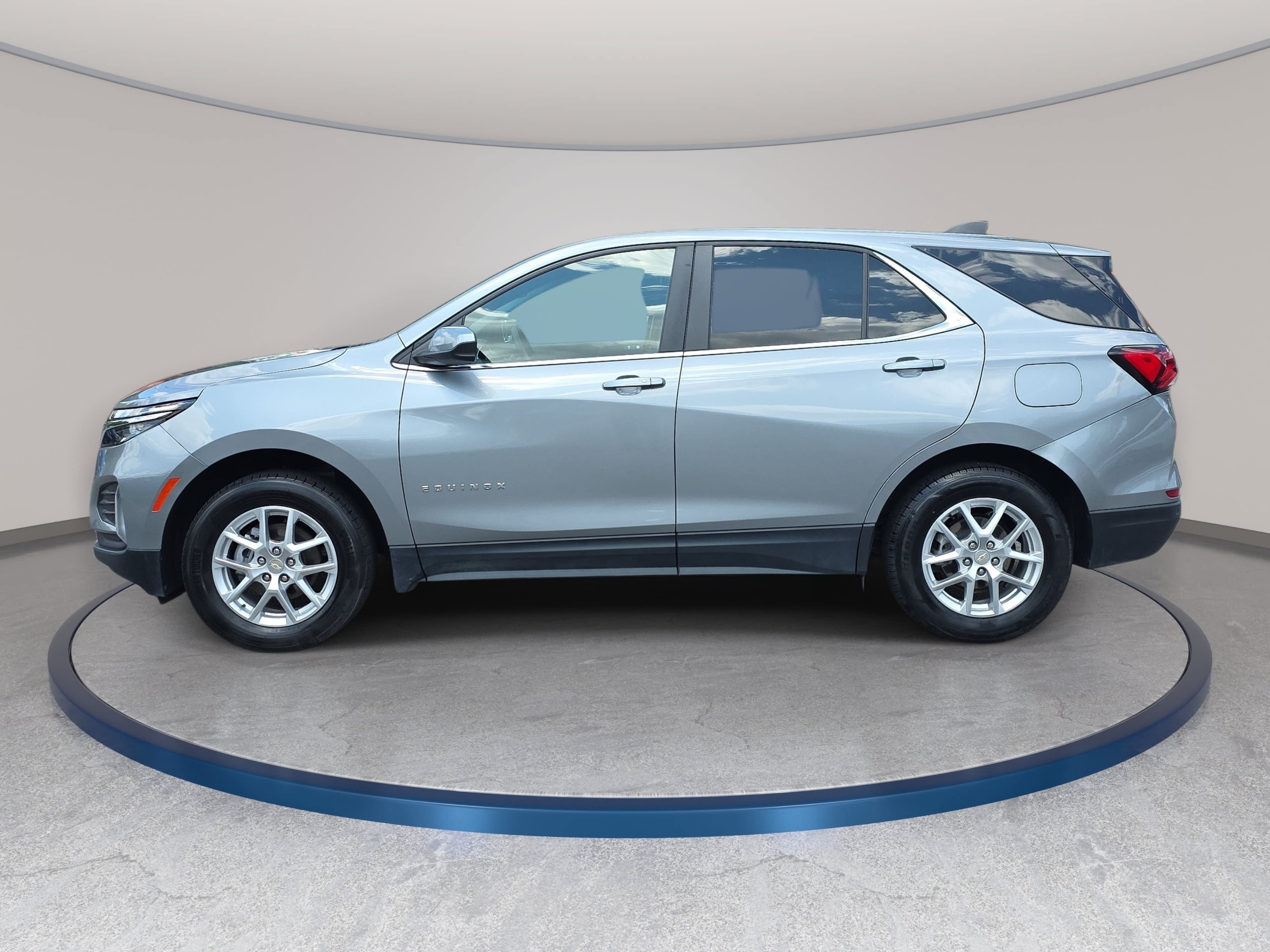 Used 2024 Chevrolet Equinox LT AWD/4WD image 8