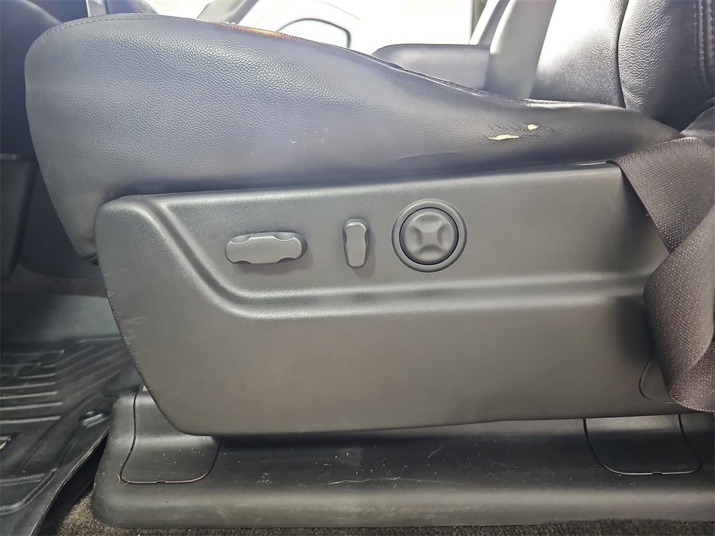 Used 2010 Chevrolet Tahoe LTZ image 34