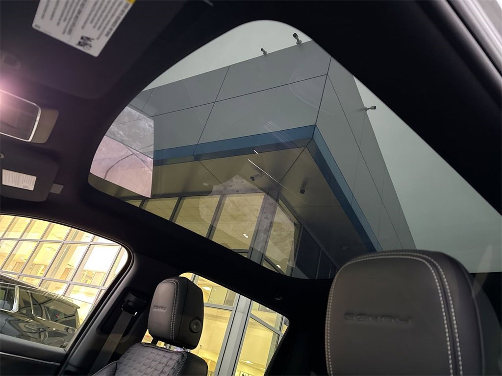 Used 2024 GMC Sierra EV Denali image 22