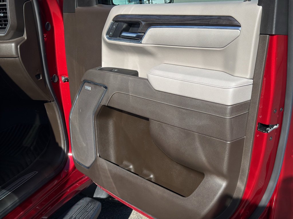 Used 2025 Chevrolet Silverado 1500 LTZ w/ LTZ Convenience Package II image 36