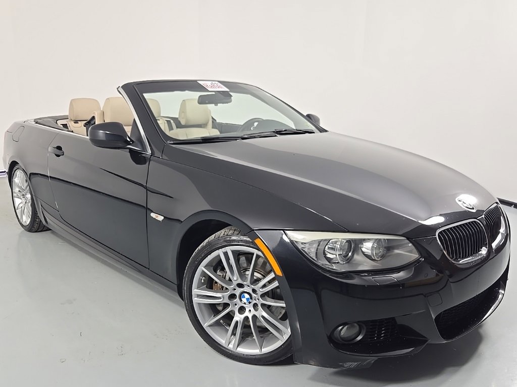 Used 2013 BMW 335i Convertible image 9