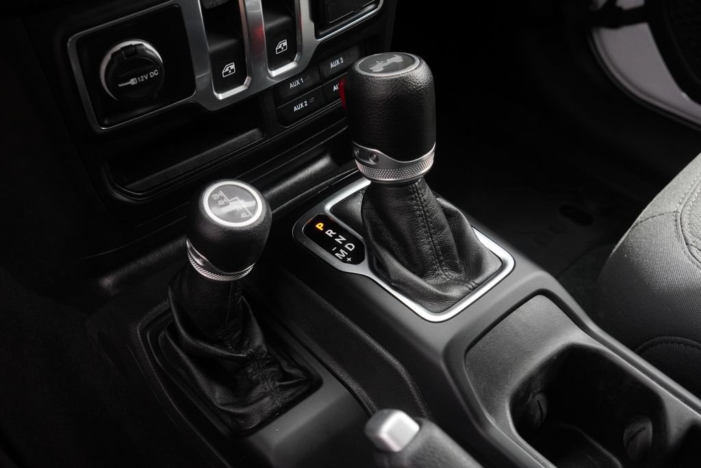 Certified 2022 Jeep Wrangler Sport AWD/4WD image 29