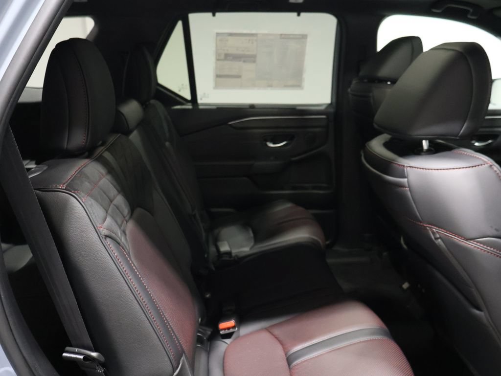 New 2026 Honda Pilot Black Edition image 13