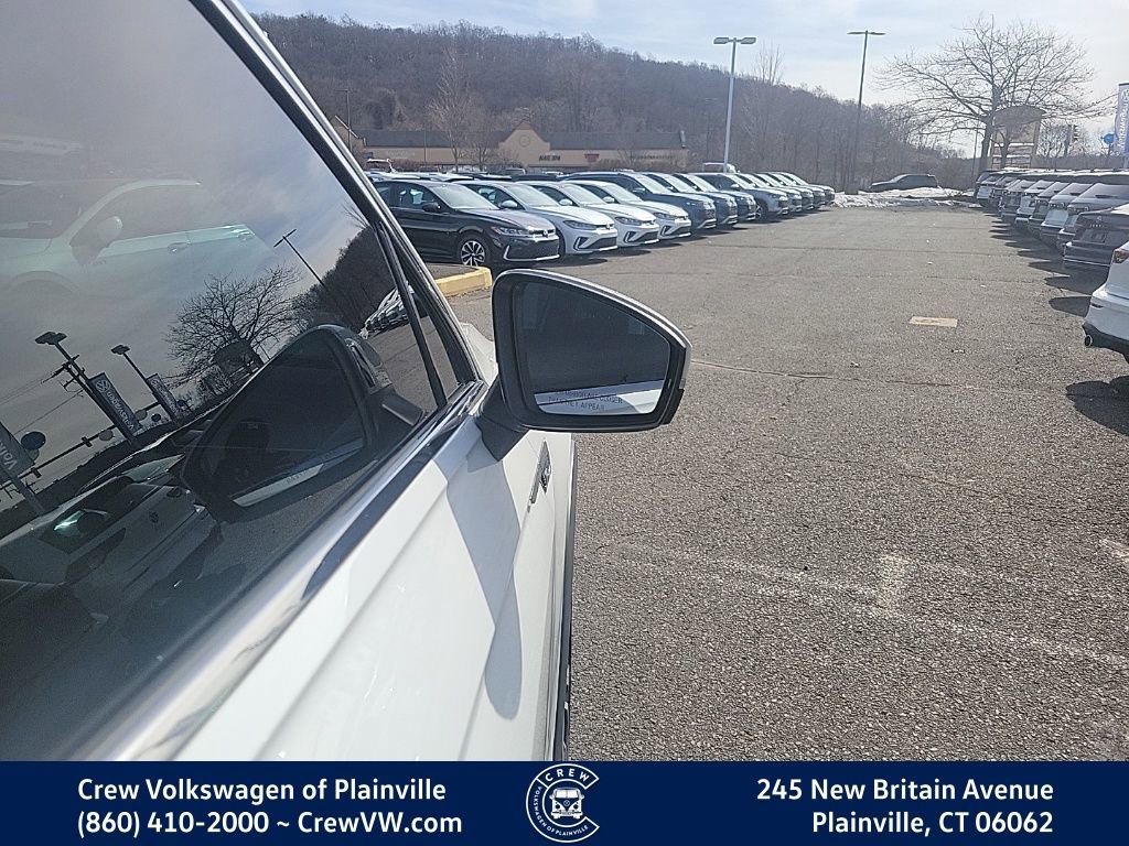 Certified 2021 Volkswagen Tiguan SEL Premium R-Line image 34