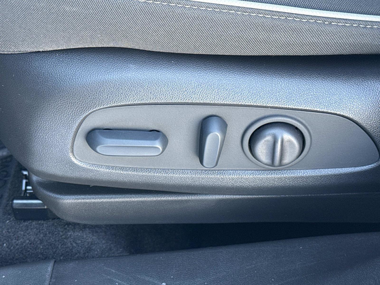 Used 2023 Chevrolet TrailBlazer LT image 15