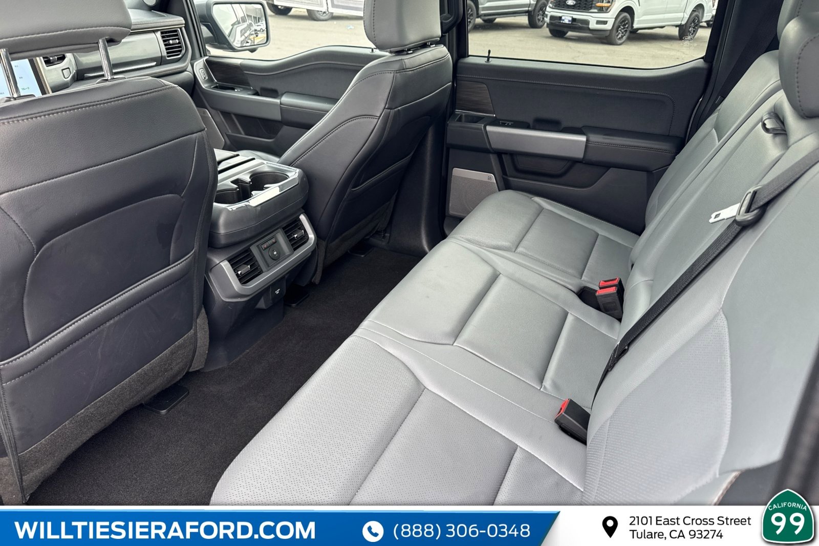 Used 2025 Ford F150 Lightning Lariat image 8