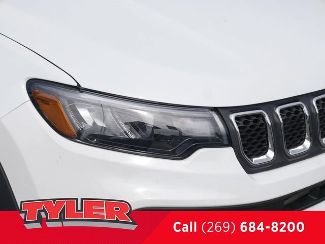 Certified 2023 Jeep Compass Latitude AWD/4WD image 10