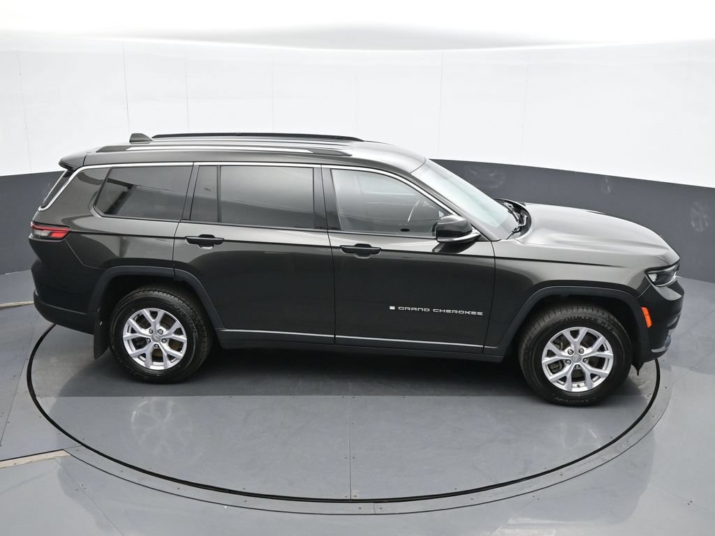 Used 2022 Jeep Grand Cherokee L Limited AWD/4WD image 24