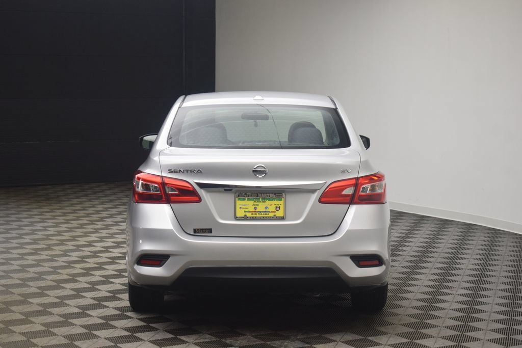 Used 2018 Nissan Sentra SV w/ Premium Package (P01) FWD image 7