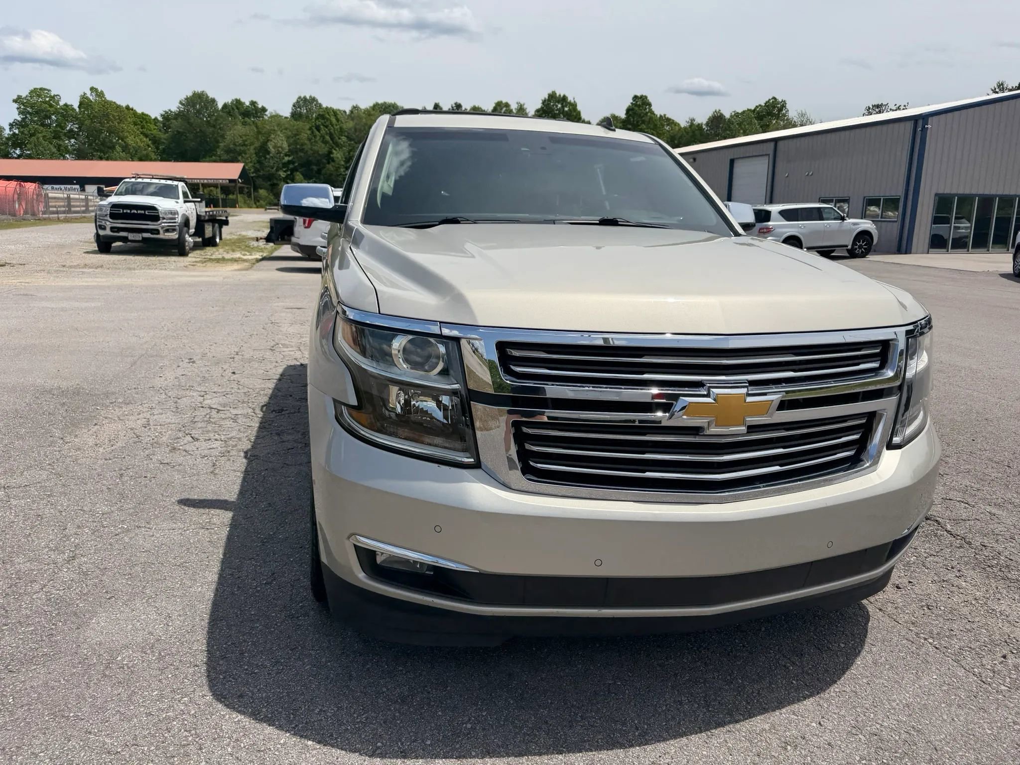 Used 2015 Chevrolet Tahoe LTZ AWD/4WD image 30