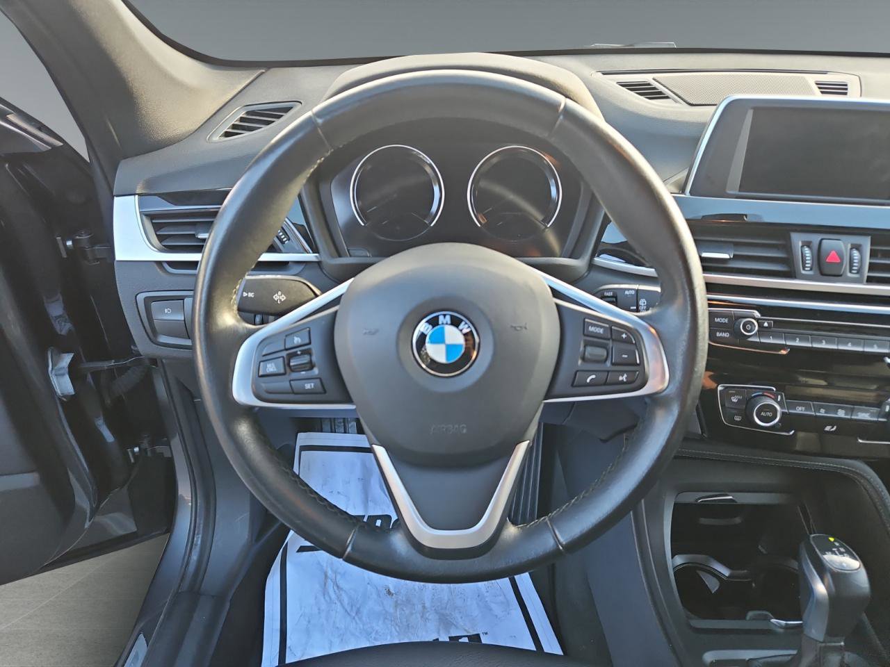 Used 2018 BMW X1 xDrive28i AWD/4WD image 12