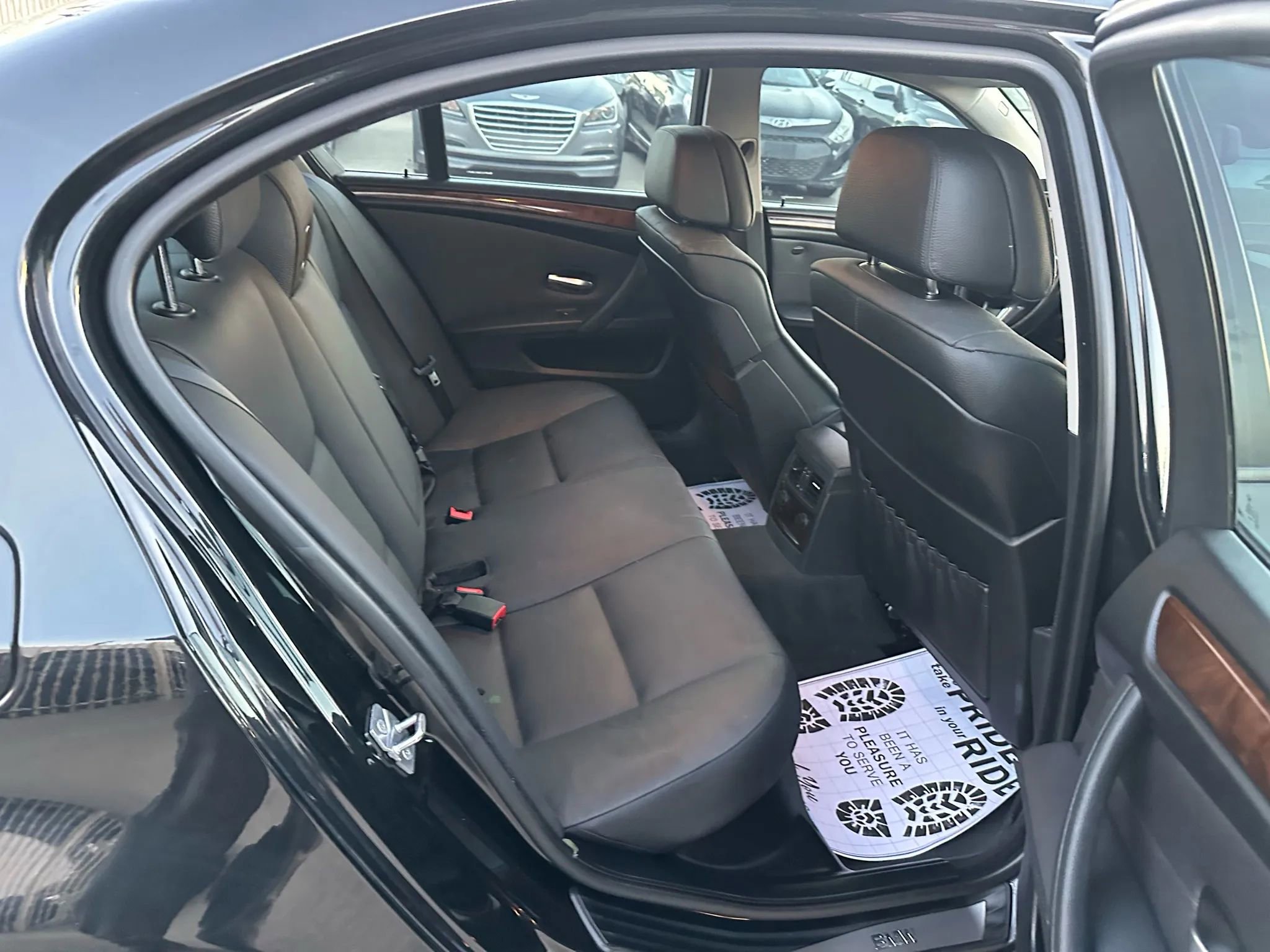 Used 2010 BMW 528i xDrive Sedan image 14