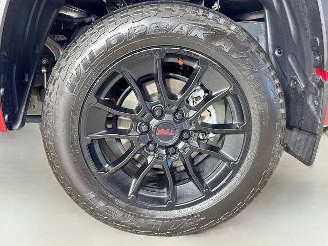 Used 2025 Toyota Tundra Limited w/ TRD Off-Road Package AWD/4WD image 36