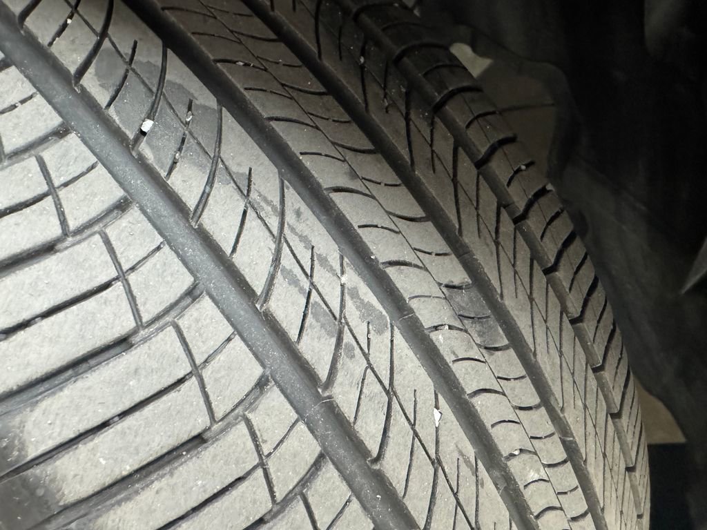 Used 2024 INFINITI QX60 Luxe w/ Performance Audio Package image 29