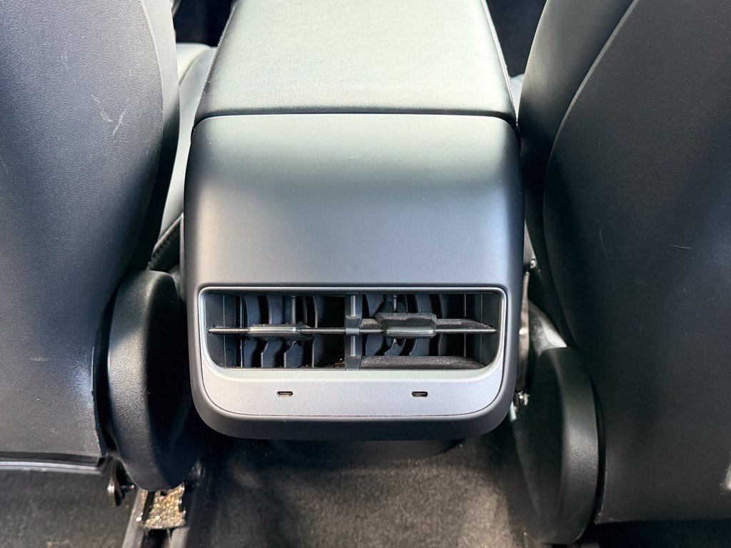 Used 2023 Tesla Model Y 2WD image 49