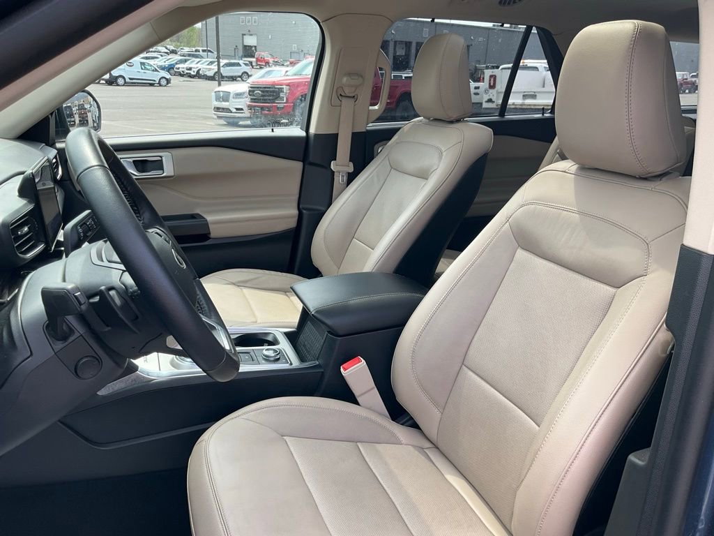 Used 2020 Ford Explorer Limited image 17