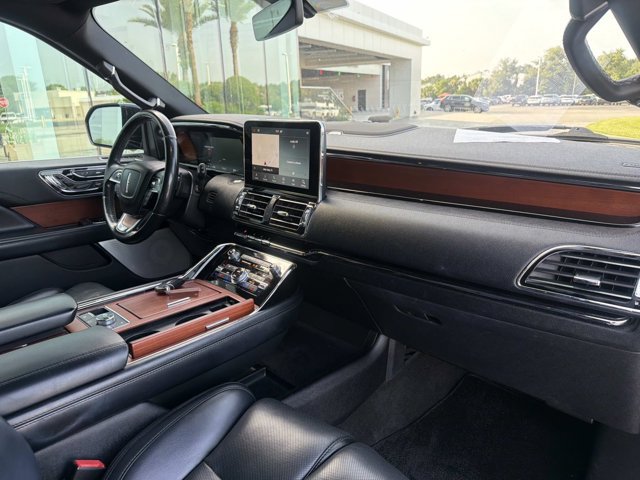 Used 2020 Lincoln Navigator Reserve w/ Equipment Group 208A Reserve AWD/4WD image 21