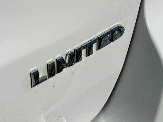 Used 2021 Jeep Grand Cherokee Limited w/ Sun & Sound Group image 16