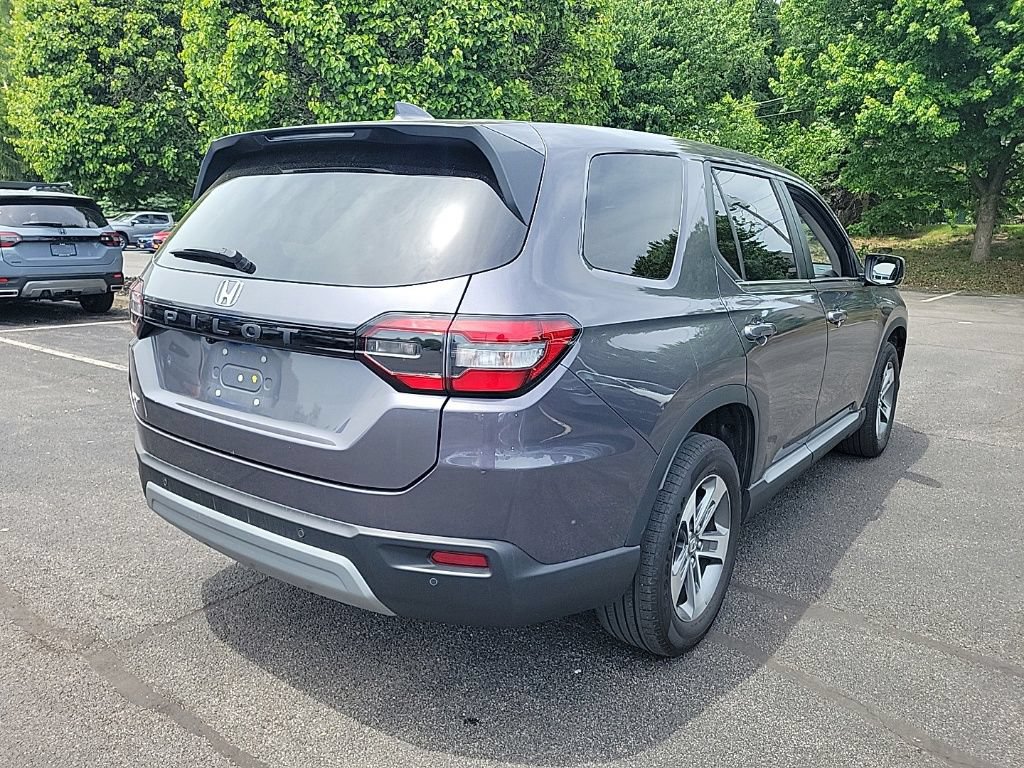 Certified 2025 Honda Pilot EX-L image 3