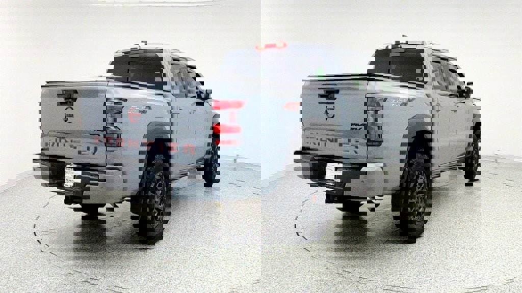 Used 2023 Nissan Frontier PRO-4X w/ Pro-4X Premium Package image 5