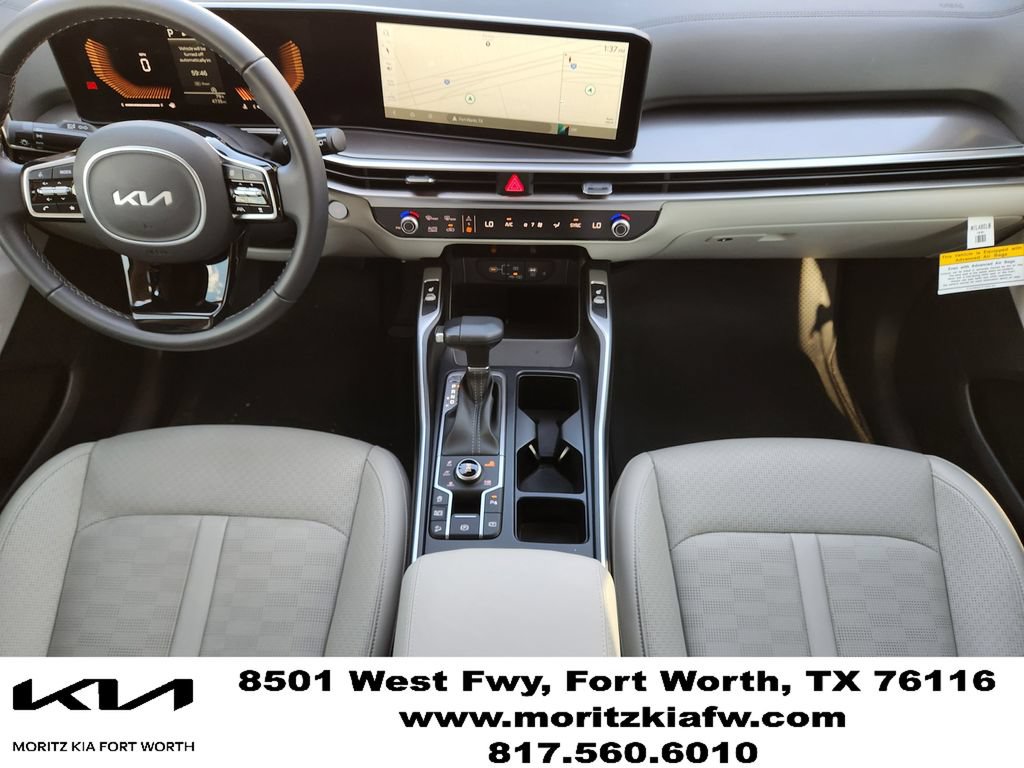 Certified 2025 Kia Sorento S AWD/4WD image 24