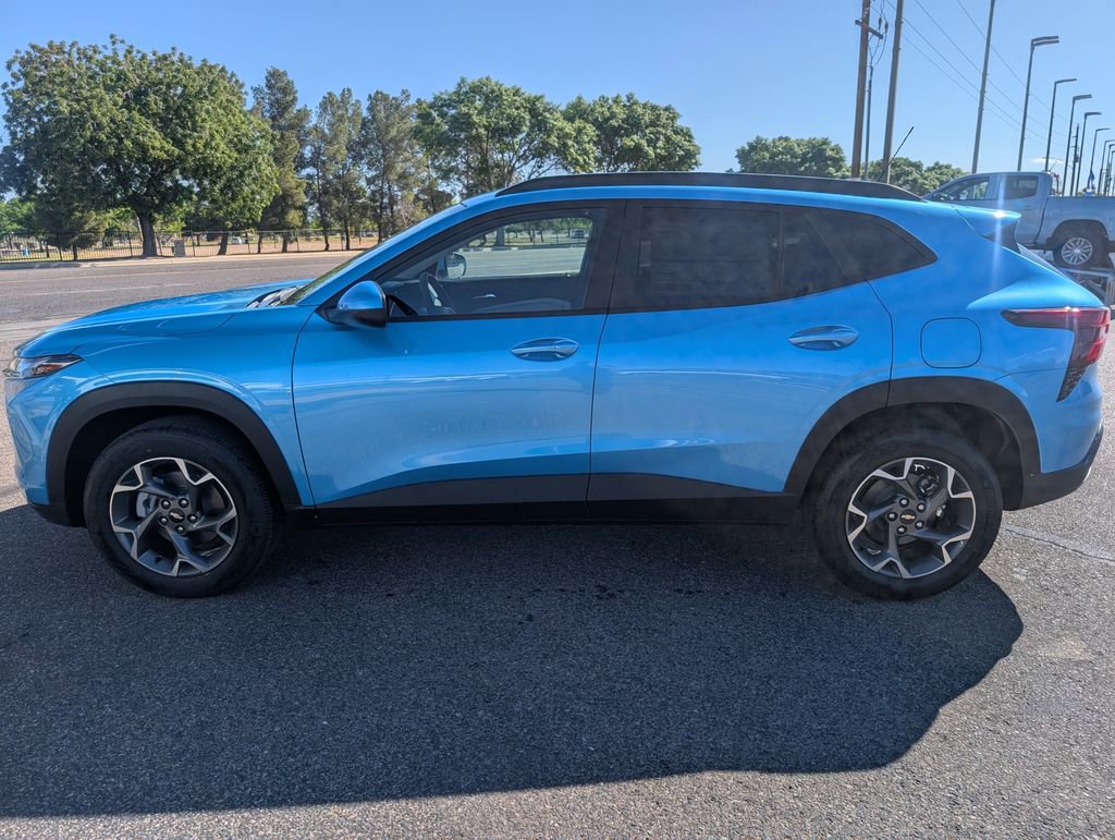 New 2026 Chevrolet Trax LT w/ Driver Confidence Package FWD image 2
