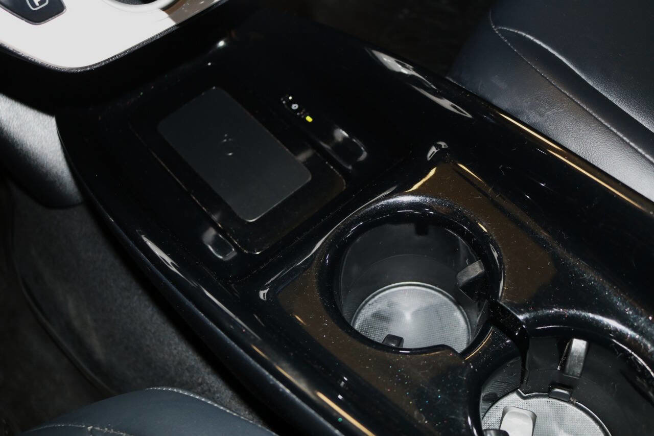 Used 2017 Toyota Prius Prime Advanced image 62