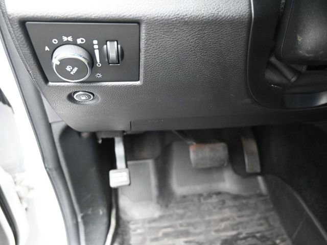 Used 2019 Jeep Grand Cherokee Altitude image 16