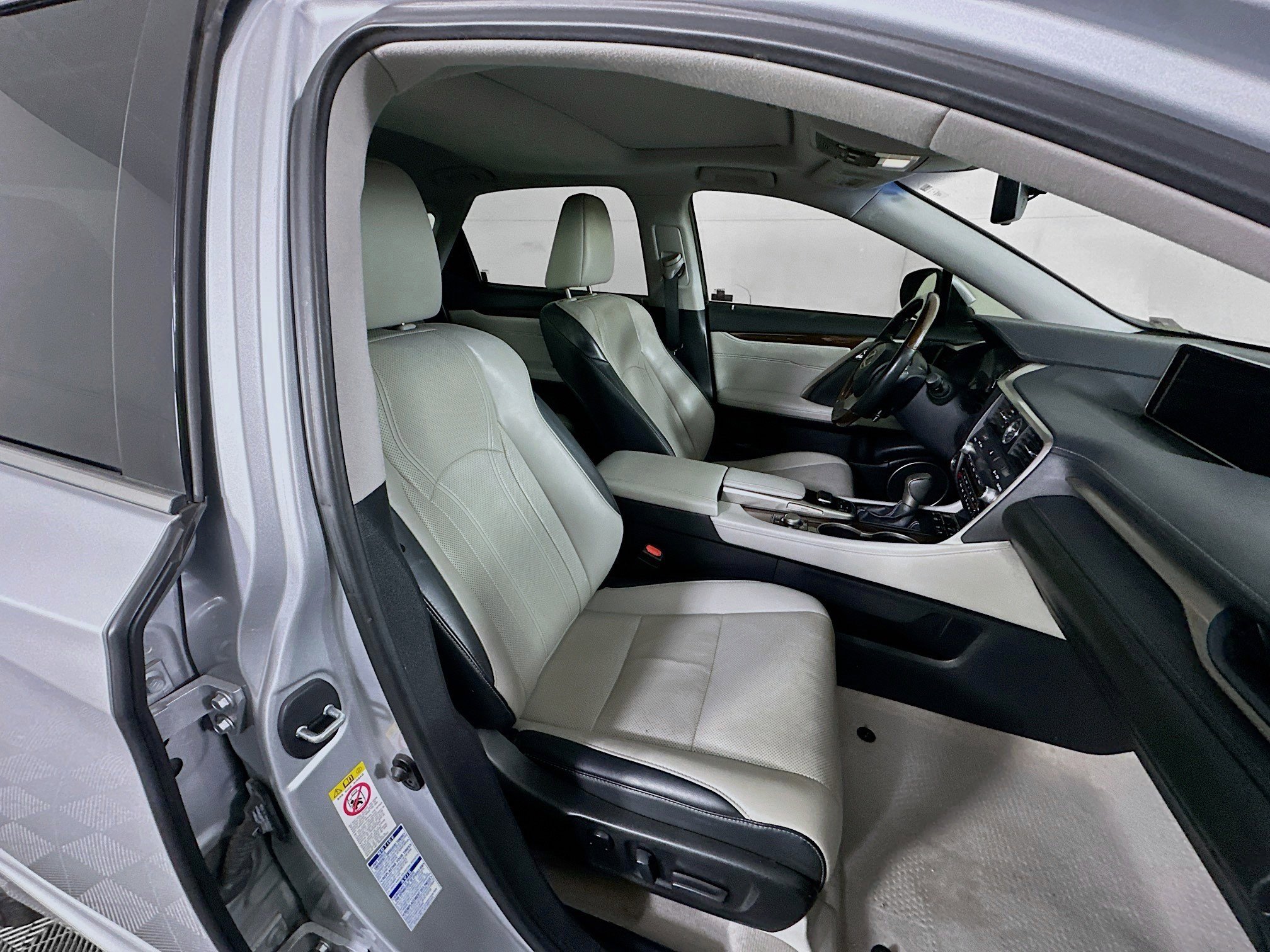 Used 2017 Lexus RX 350 AWD w/ Premium Package image 31