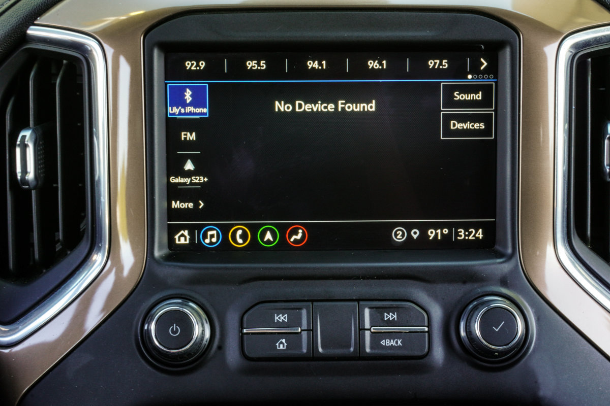 Used 2021 Chevrolet Silverado 1500 High Country w/ Technology Package AWD/4WD image 24