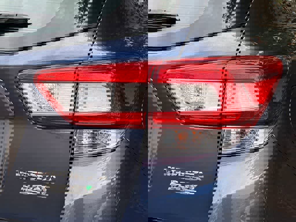 Used 2017 Subaru Impreza 2.0i Premium AWD/4WD image 7