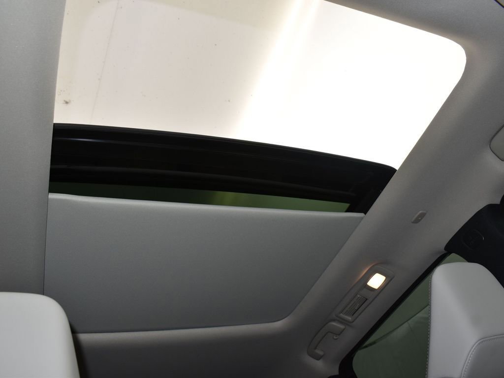 Used 2026 INFINITI QX60 Pure w/ Cargo Package image 27