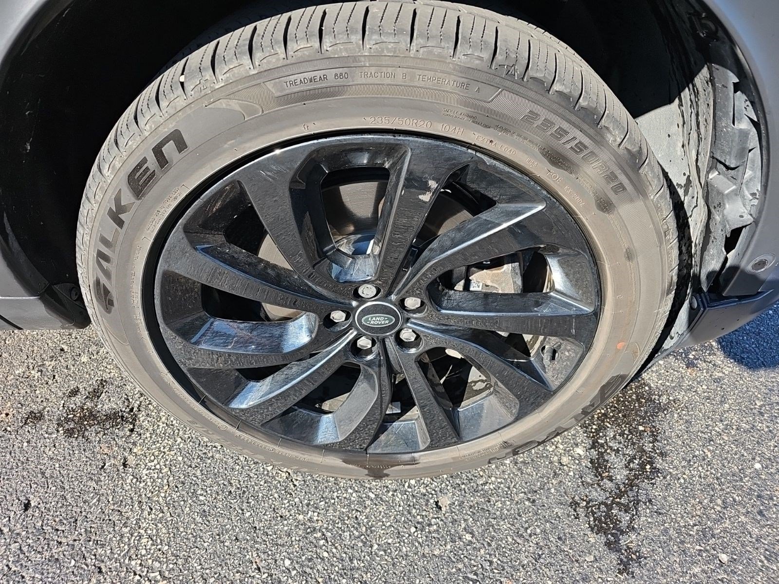 Used 2021 Land Rover Discovery Sport SE AWD/4WD image 9