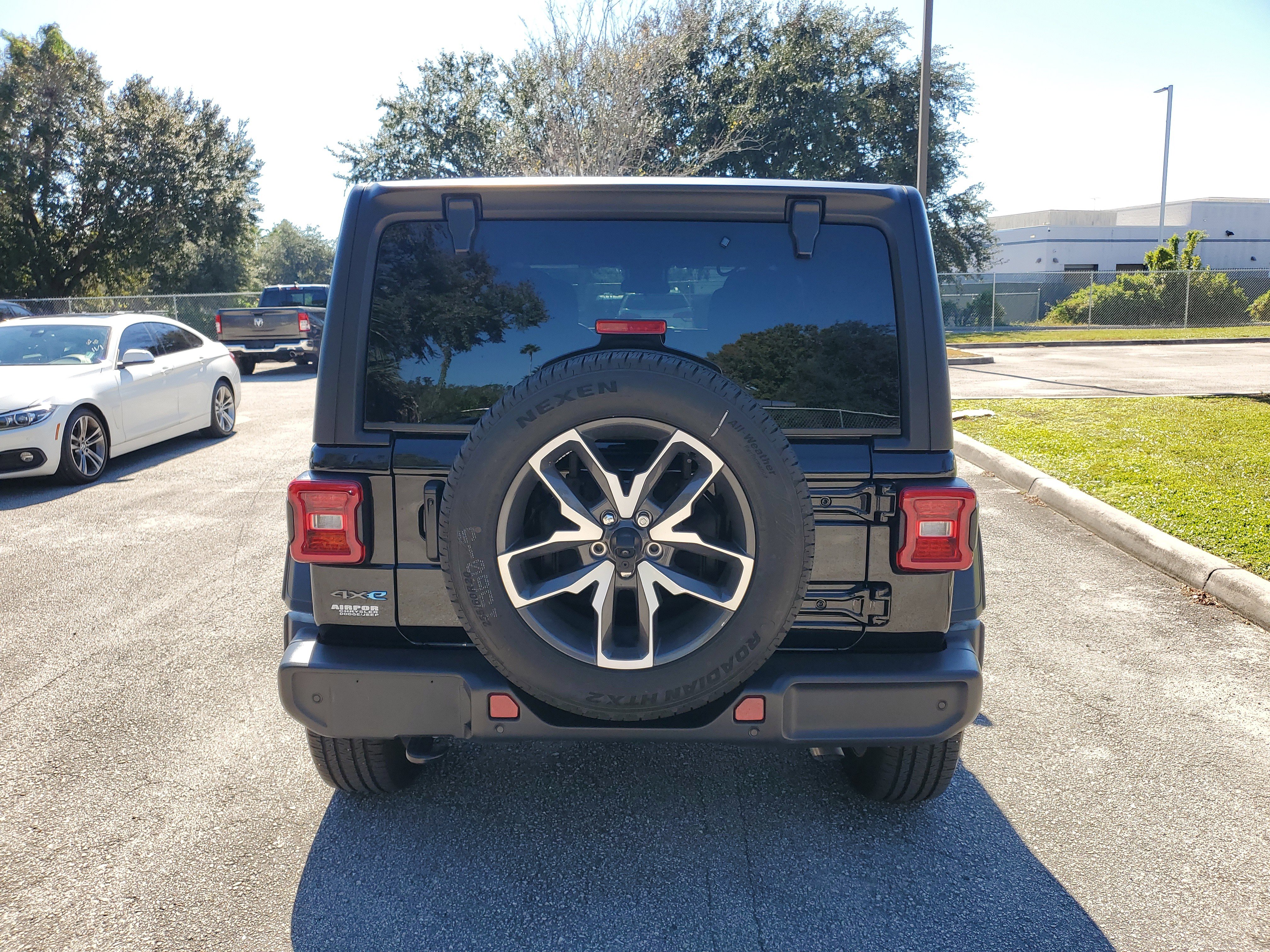 Used 2025 Jeep Wrangler Sport S w/ Convenience Group image 5