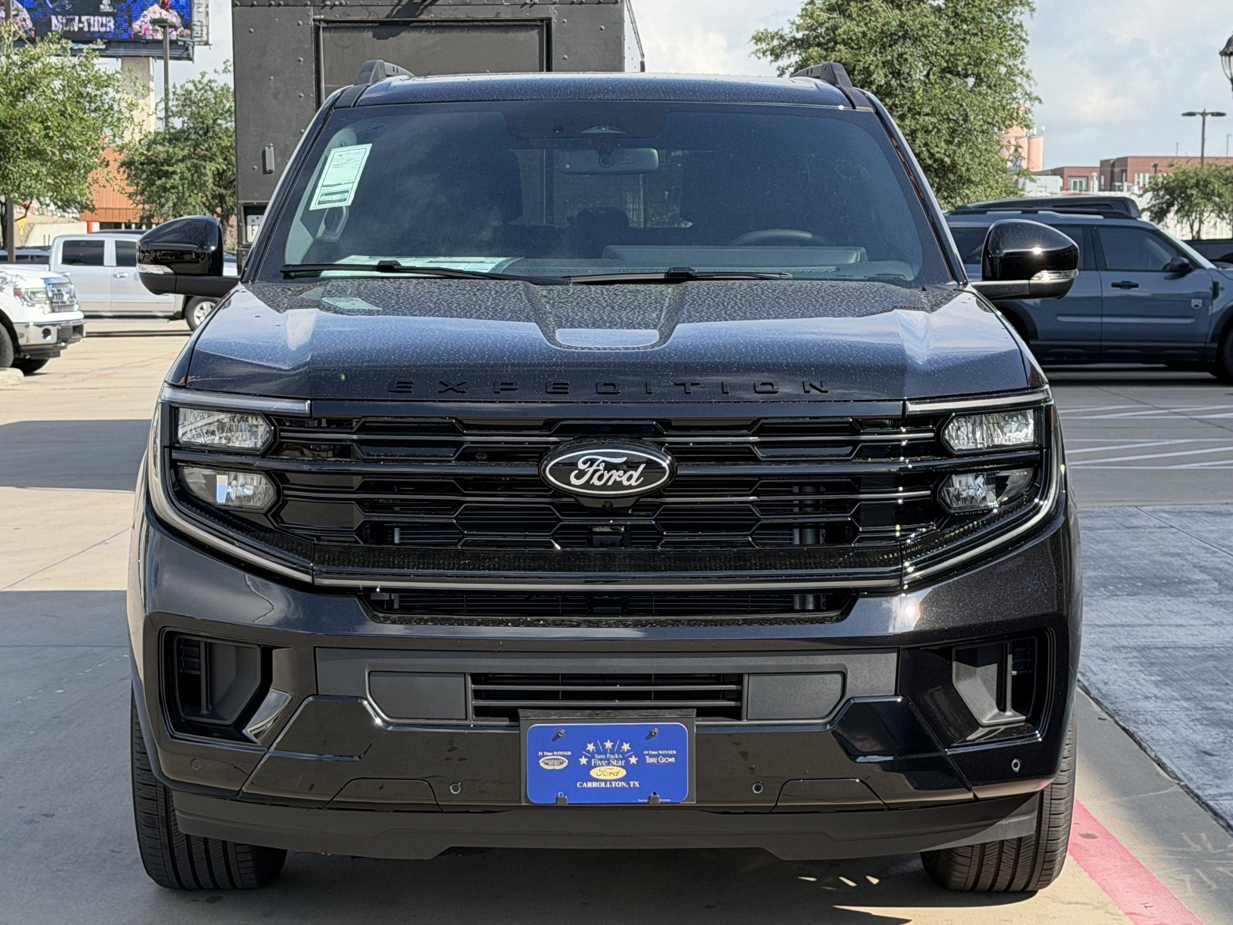 New 2026 Ford Expedition Platinum w/ Stealth Performance Package AWD/4WD image 8