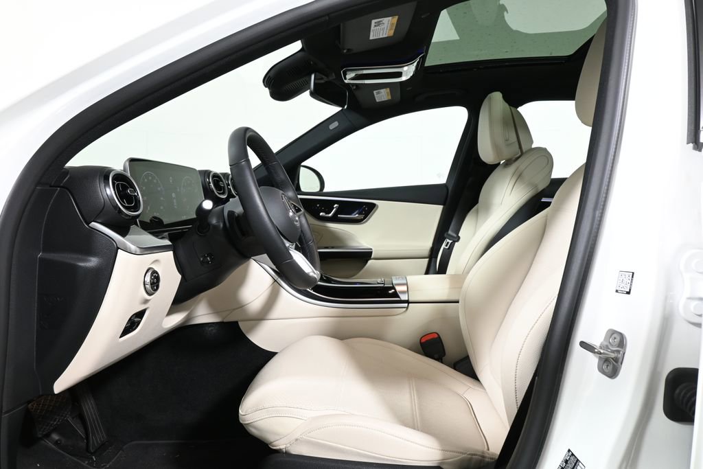 Certified 2025 Mercedes-Benz C 300 4MATIC Sedan image 3