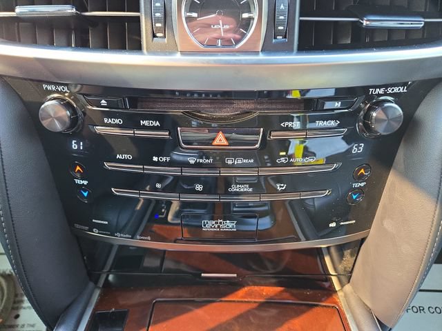 Used 2017 Lexus LX 570 4WD w/ Luxury Package image 27