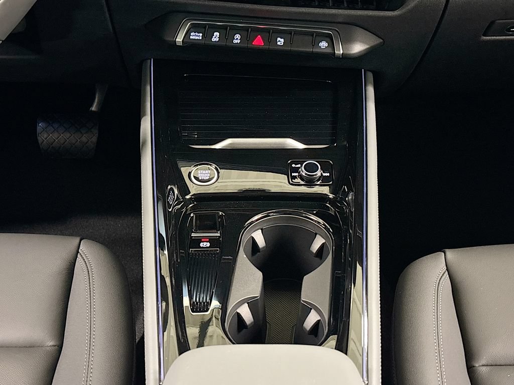 New 2026 Audi Q3 quattro 2.0T AWD/4WD image 13