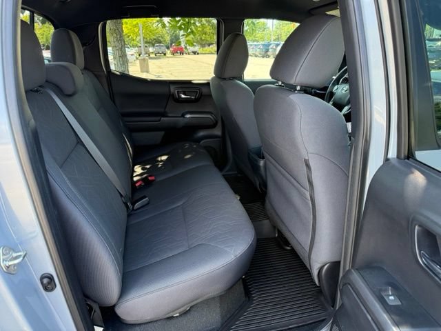 Used 2019 Toyota Tacoma TRD Off-Road w/ Technology Package AWD/4WD image 30